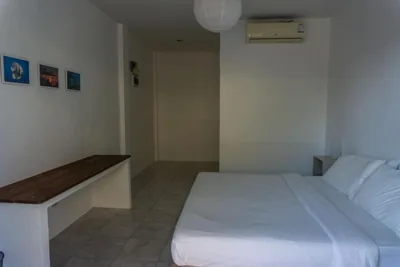 Standard Double Room — Isla Tortuga Diving & Hostel